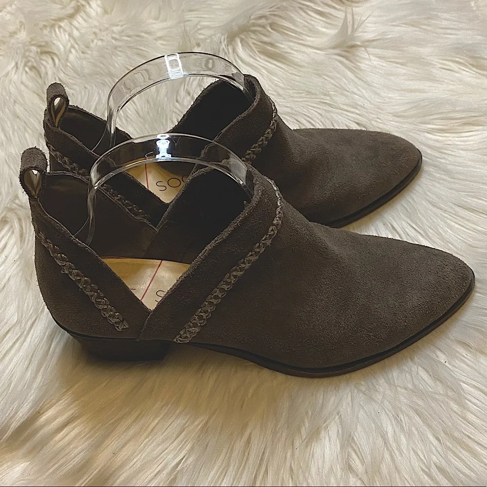 Sole Society grey gray suede size 8.5 booties boots
